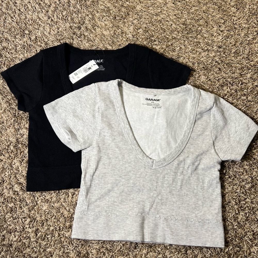 Garage 2 Short Sleeve Ribbed Stretchy V Neck Cropped Tops